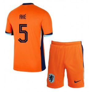 EK 2024 Kinder Nederland Nathan Ake #5 Thuis tenue Korte Mouw (+ Korte broeken)