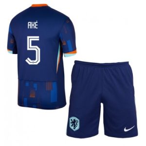 EK 2024 Kinder Nederland Nathan Ake #5 Uit tenue Korte Mouw (+ Korte broeken)